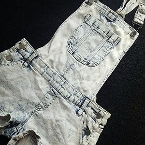 Bebe size small short overalls